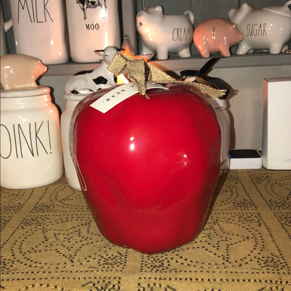 Rae Dunn ORCHARD Apple Shaped Birdhouse Red - Picture 3 of 7